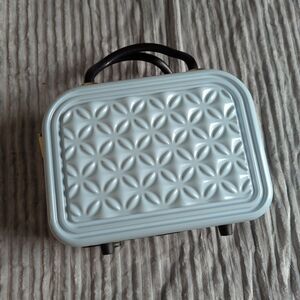 Stylish White Embossed Handbag